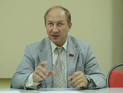 Рашкин внес законопроект о повышении пенсий до половины средней зарплаты
