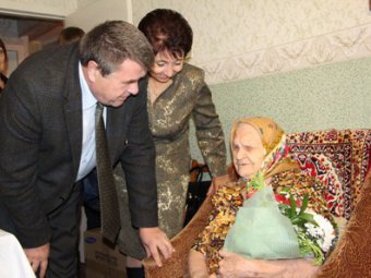 Одной из старейших жительниц области исполнилось 102 года