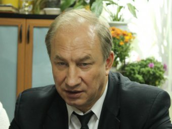 Валерий Рашкин просит ФСБ защитить россиян за рубежом