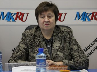Для получения пенсии россиянину с минимальной зарплатой необходимо работать непрерывно 30 лет
