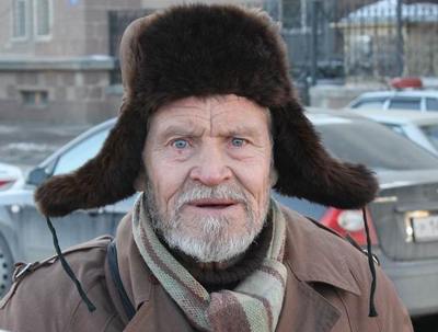 Саратовский пенсионер Юрий Кутузов хочет добиться своего исключения из списка террористов и экстремистов