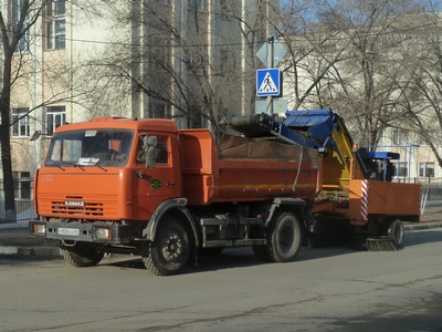 Сегодня на центральной улице Саратова запретят останавливаться автомобилям