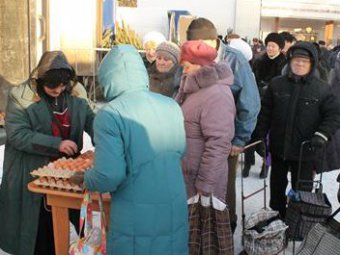 Левада-центр: Более половины россиян экономят на еде из-за кризиса