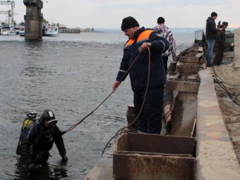 Радаев назначил ответственных за подъем и реставрацию «Саратовского ледокола»