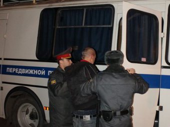 Ударивший и оскорбивший полицейских сельчанин отделался штрафом в 55 тысяч рублей