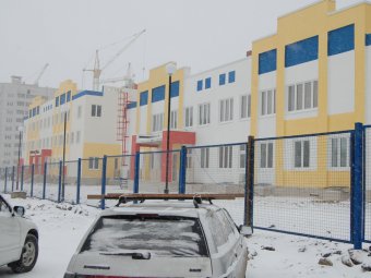 Валерий Сараев потребовал к середине января завершить строительство детсада в Солнечном-2