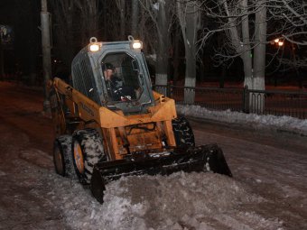 Валерий Сараев об уборке тротуаров от снега: «Мы планируем приобрести около 30 единиц техники»
