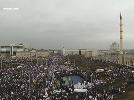 Чеченские журналисты насчитали миллион человек на митинге в поддержку Кадырова в Грозном