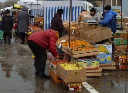 В Саратове начали дешеветь свежие овощи