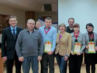 Профсоюзные активисты «Тольяттинского трансформатора» получили юбилейные награды