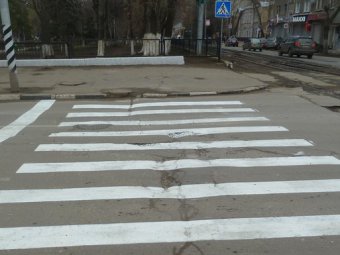 В Энгельсе иномарка сбила переходившего по «зебре» пожилого мужчину