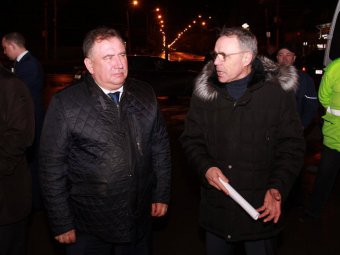 Ночной рейд с Сараевым. Сити-менеджер заявил о начале масштабной работы по ямочному ремонту дорог