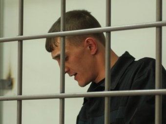 Адвокат потребовала выпустить Сергея Хмелева из «клетки для животных»