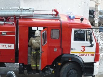 В Саратове мужчина получил ожоги из-за загоревшихся старых вещей