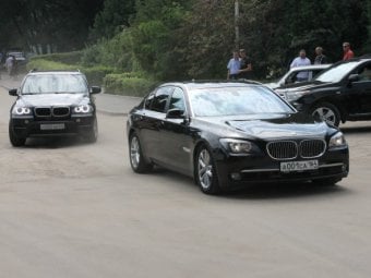 Мойка и ремонт губернаторских авто обойдется почти в полмиллиона рублей