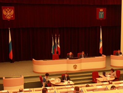 Депутат «назначил» виновным в отсутствии городских дорог чиновника Андрея Гнусина