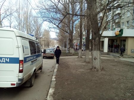 Попытка ограбления и взрыв в офисе банка в Саратове произошли вслед за аналогичными случаями во Владивостоке и Твери