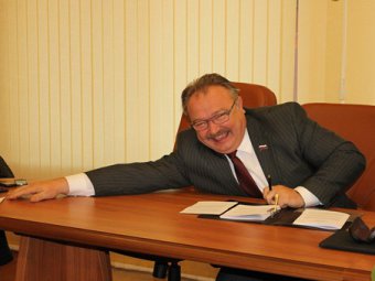 Глава администрации Петровского района намерен отсудить у «Свободных новостей» 999 тысяч 999 рублей