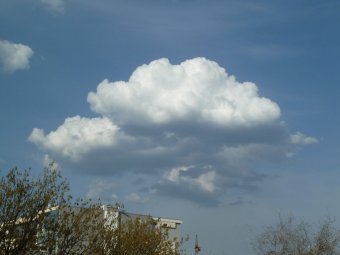 В выходные в Саратове установится по-летнему теплая погода