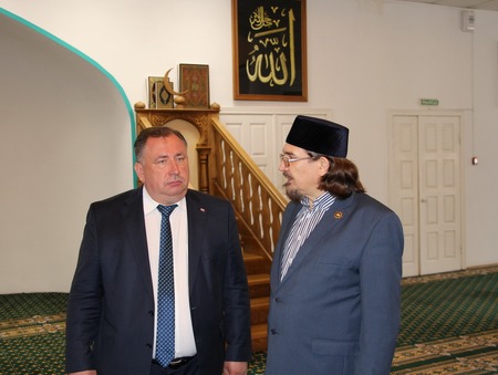 Валерий Сараев призвал саратовских мусульман подключиться к благоустройству города