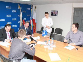 Пока только трое участников саратовских праймериз «ЕР» подписали меморандум о порядочности