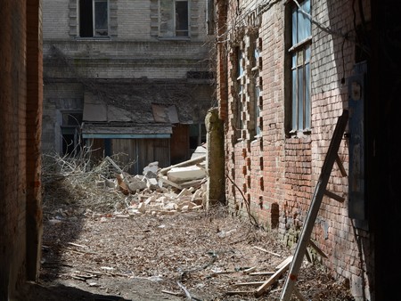 Чиновники обязали «Сарград» не допустить разрушения «Дома художника»