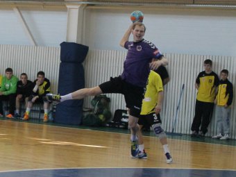 «СГАУ-Саратов» на домашней площадке уступил лидеру чемпионата
