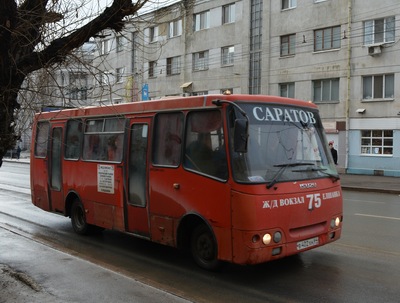 На Привокзальной площади по вине водителя автобуса №75 упала 8-летняя пассажирка