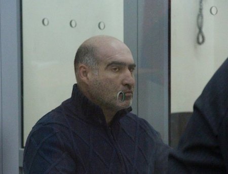 Подозреваемого в убийстве Азамата Норманова оставили под стражей еще на два месяца
