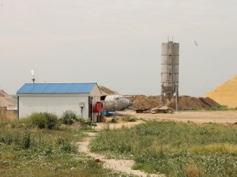 На стройплощадку аэропорта в Сабуровке доставили новый радиолокационный комплекс