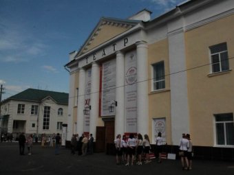 Вячеслав Володин и Николай Панков не приехали на закрытие фестиваля театров малых городов