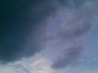 В большинстве районов области по-прежнему вероятны дожди и грозы