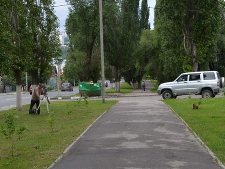 На улице Симбирской продолжают незаконно устанавливать дорожные камеры. Фото