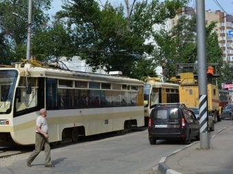 В центре Саратова из-за поломки трамвая прекращено движение электротранспорта и появились пробки