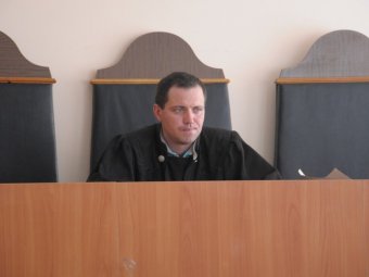 Осужденный из ИК-17 рассказал суду о насилии в учреждении и встрече с избитым Хмелевым
