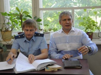 Курихин против Вилкова. Депутат отложил дела, чтобы допросить свидетельницу