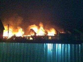 Ночью в частном секторе на Рахова произошел крупный пожар