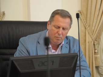 Депутаты гордумы не стали делать московского дирижера почетным гражданином Саратова
