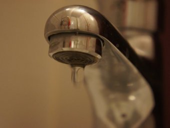 Энергетики возвращают горячую воду жителям центра Саратова