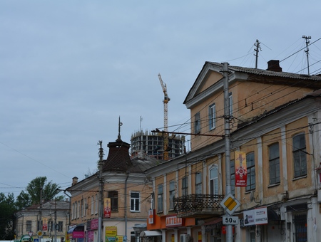 Радаев возмутился строительством 20-этажных зданий в историческом центре Саратова