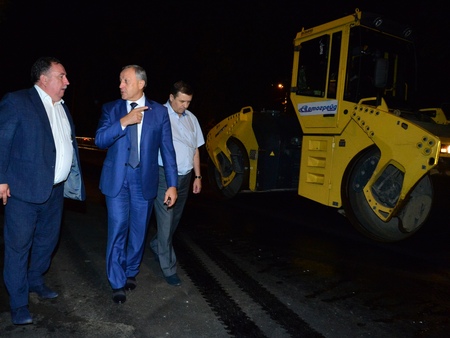 Валерий Радаев потребовал завершить ремонт улицы Чапаева к 1 сентября