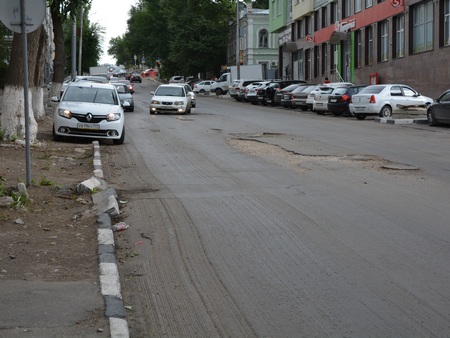 Обещанный к 5 августа ремонт улицы Радищева до сих пор не начался