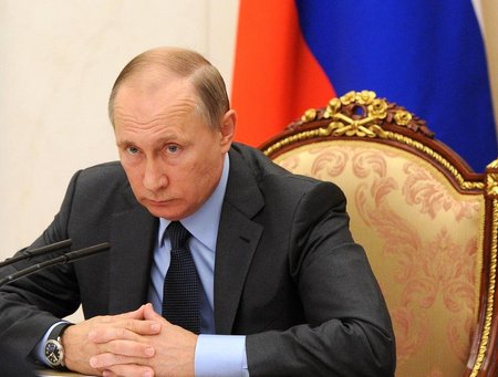 Путин запретил оборонным предприятиям выпускать сковородки