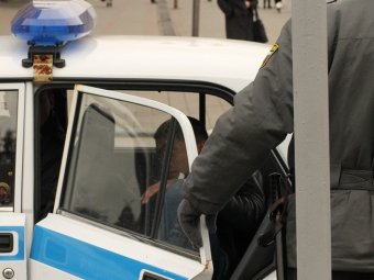 Саратовского полицейского уличили в выбивании показаний из 18-летнего задержанного