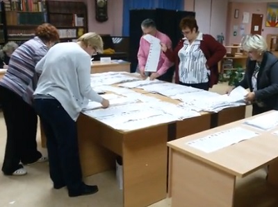 Член избирательной комиссии заявил о фальсификациях на УИК №1327 Петровска