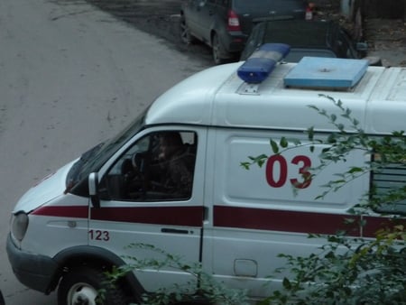 Саратовский пенсионер попал в больницу из-за загоревшейся одежды