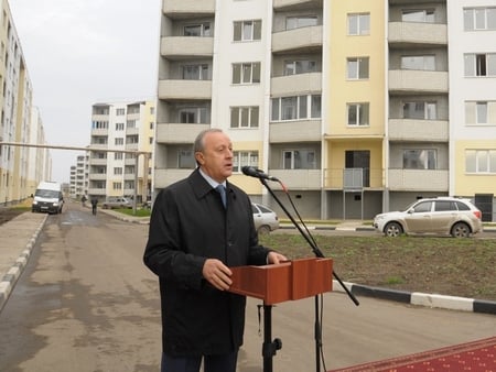 Губернатор попросил прощения у саратовцев за задержку сроков программы переселения