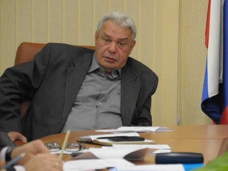 Писной призвал окончить к ноябрю работу над законом, упрощающим подключение домов к коммуникациям
