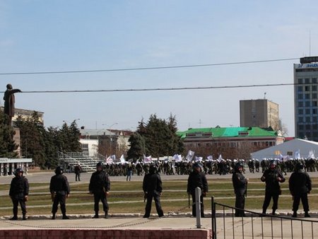На совещании при губернаторе обсудили готовность к предотвращению терактов накануне 4 ноября