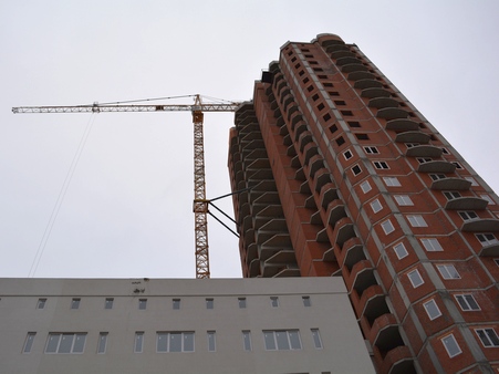 В Саратовской области продолжают постепенно падать цены на жилье